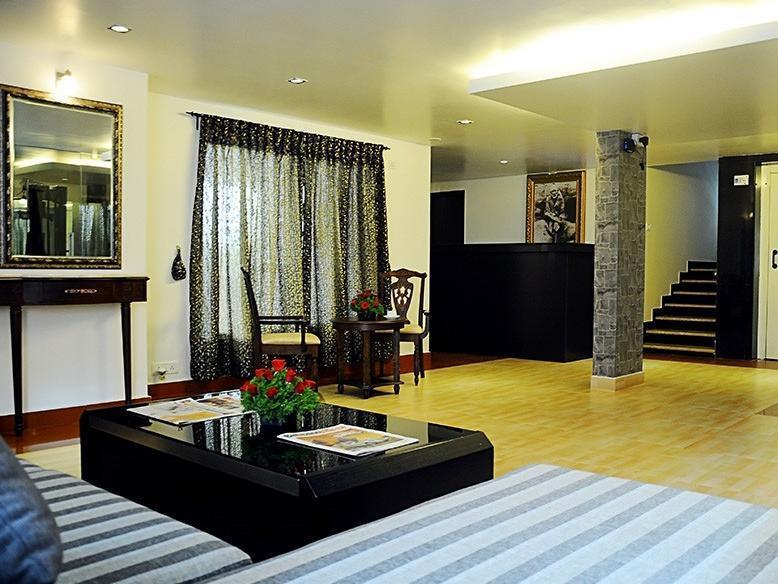 העיר בנגלור The Grand Serenity Apartment Hotel מראה חיצוני תמונה