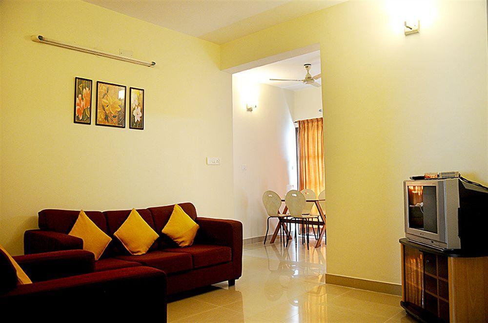 העיר בנגלור The Grand Serenity Apartment Hotel מראה חיצוני תמונה