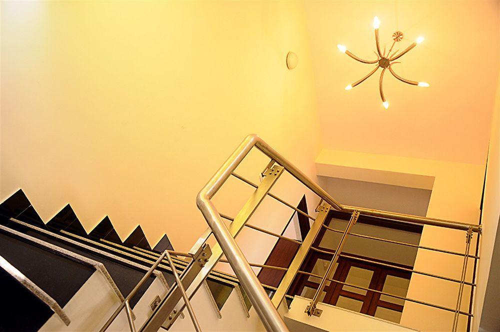 העיר בנגלור The Grand Serenity Apartment Hotel מראה חיצוני תמונה