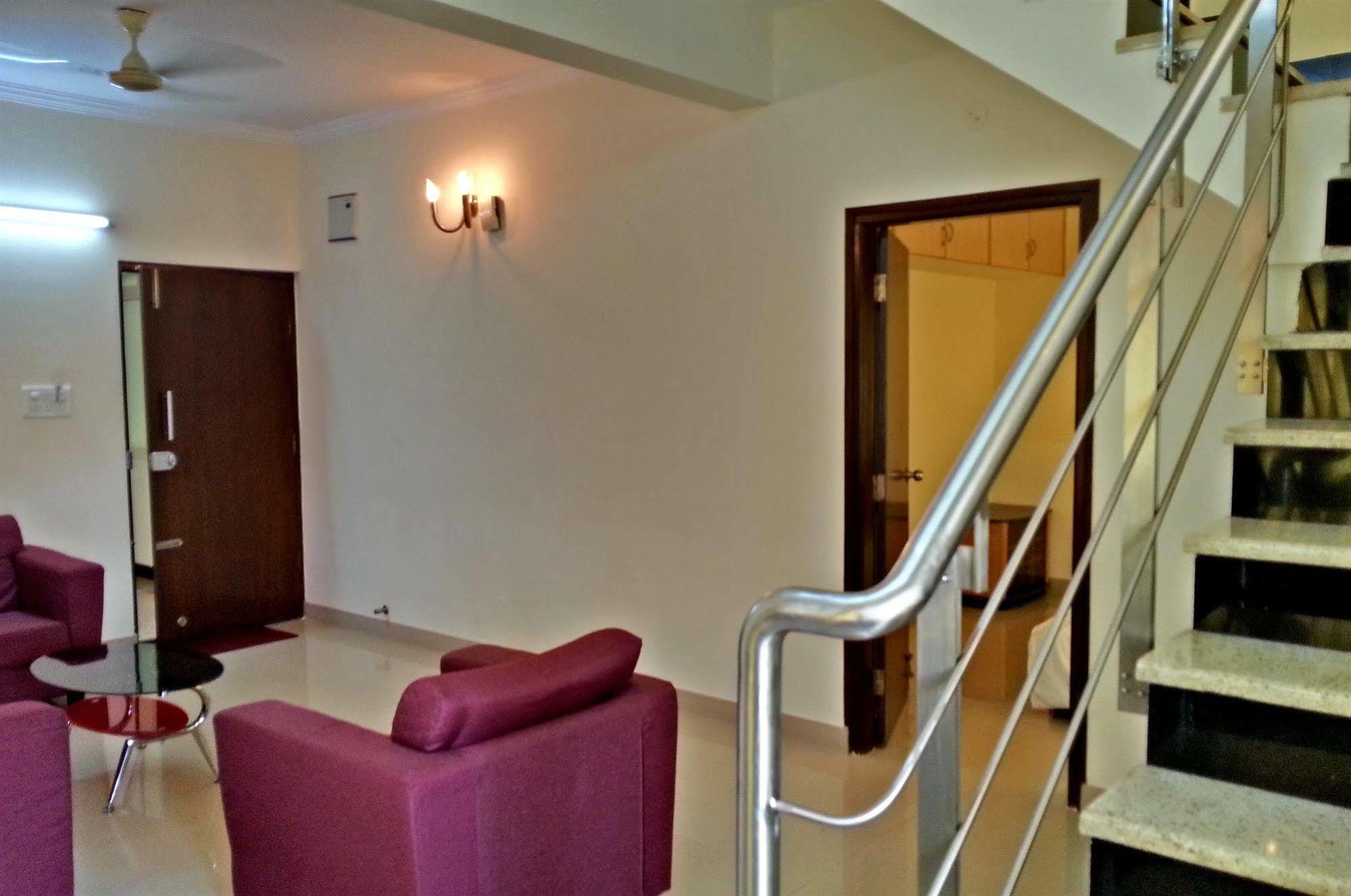 העיר בנגלור The Grand Serenity Apartment Hotel מראה חיצוני תמונה