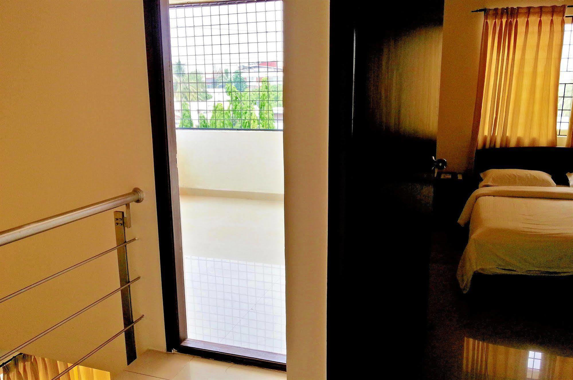 העיר בנגלור The Grand Serenity Apartment Hotel מראה חיצוני תמונה